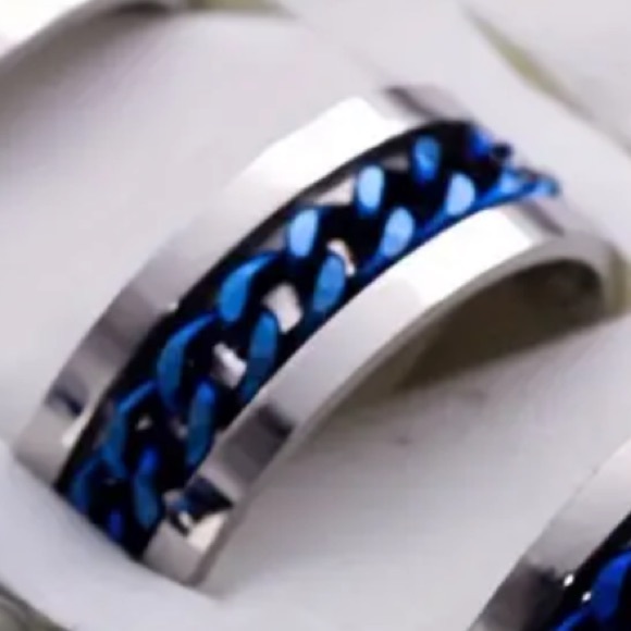 Men’s Blue Fidget Spinner Ring stainless steel with blue chain link spinner ring - Picture 1 of 5